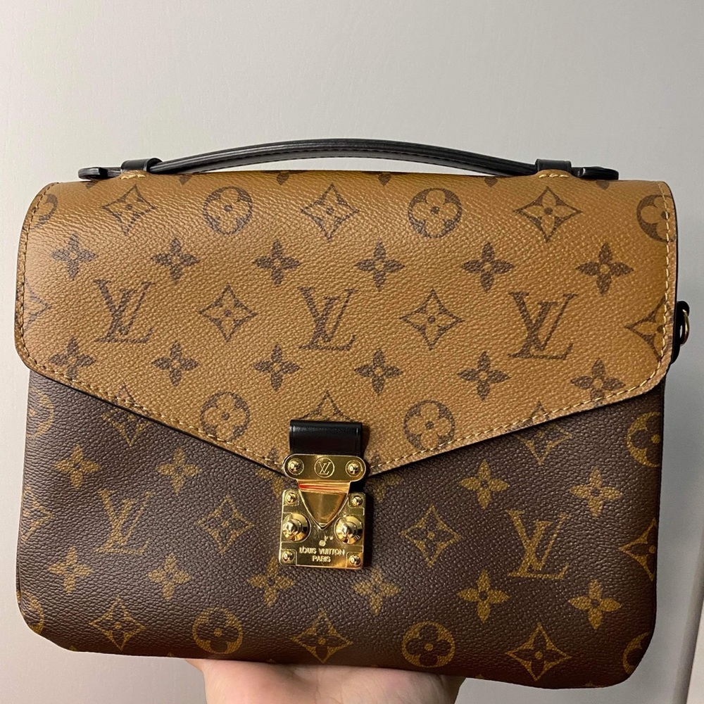 Louis Vuitton Reverse Metis